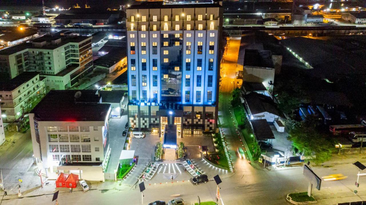 Krystal Palace Douala Eksteriør bilde