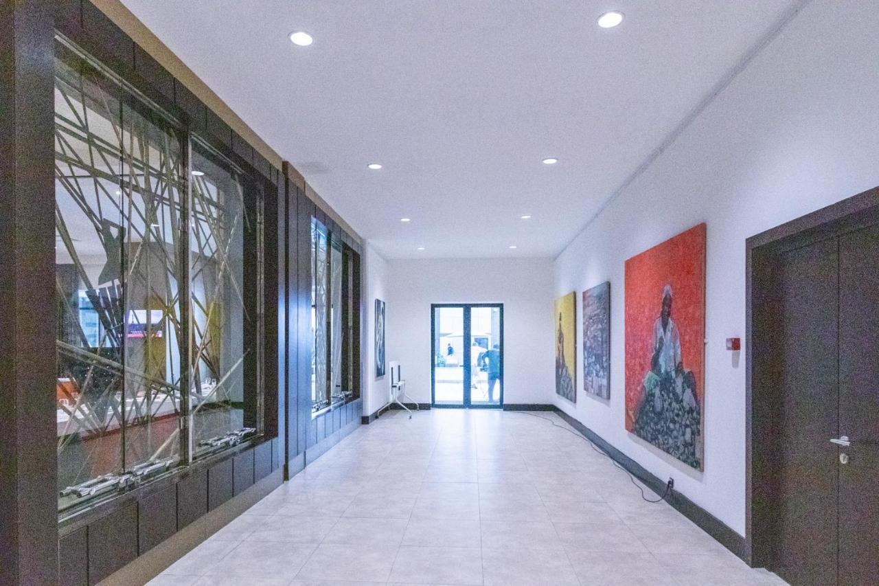 Krystal Palace Douala Eksteriør bilde