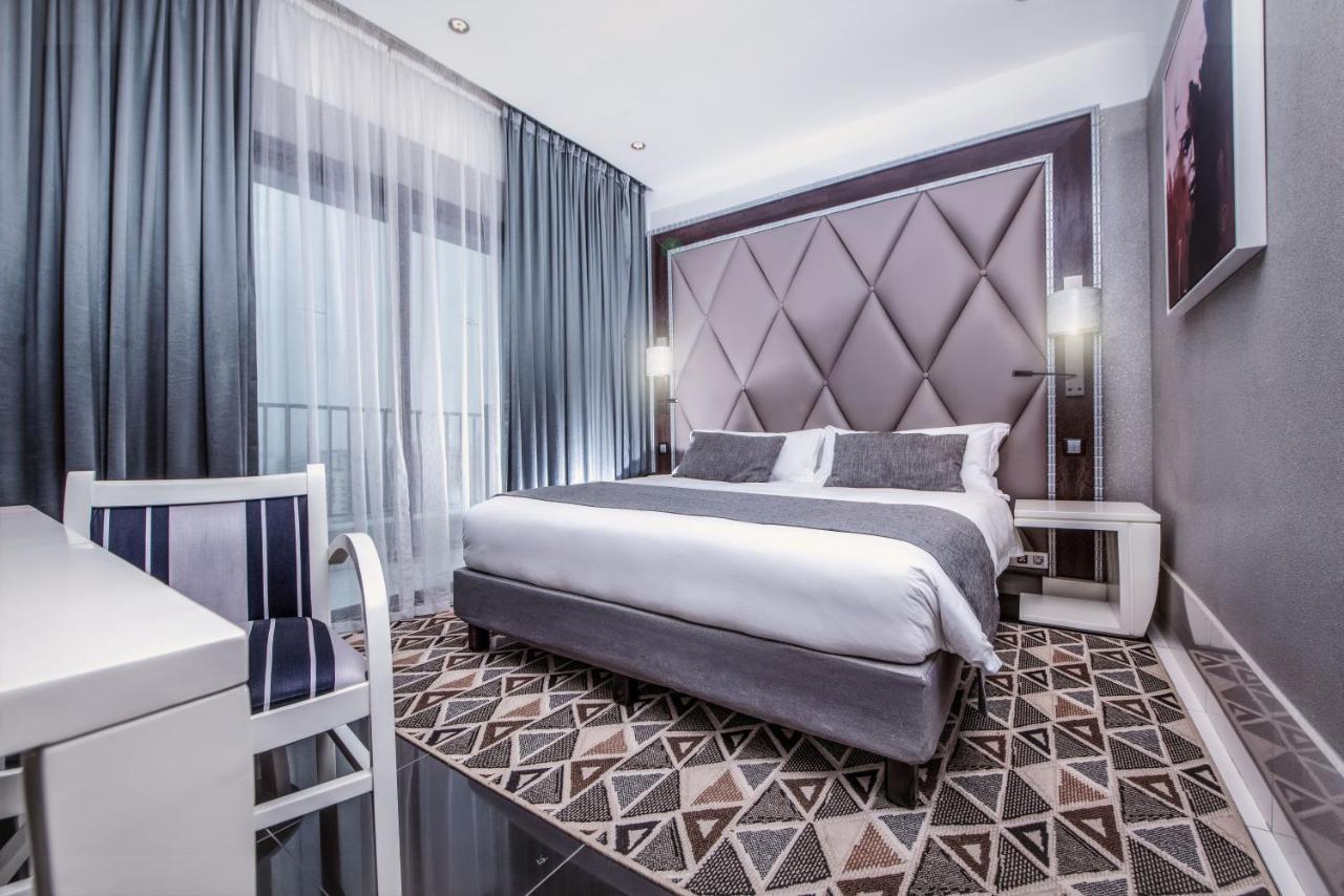 Krystal Palace Douala Eksteriør bilde