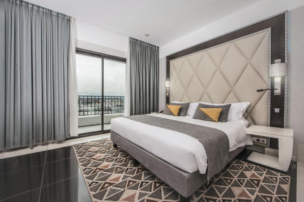 Krystal Palace Douala Eksteriør bilde