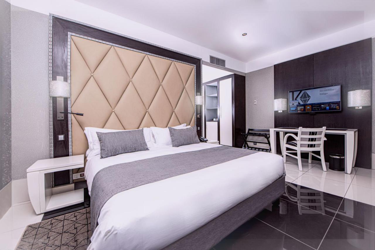 Krystal Palace Douala Eksteriør bilde