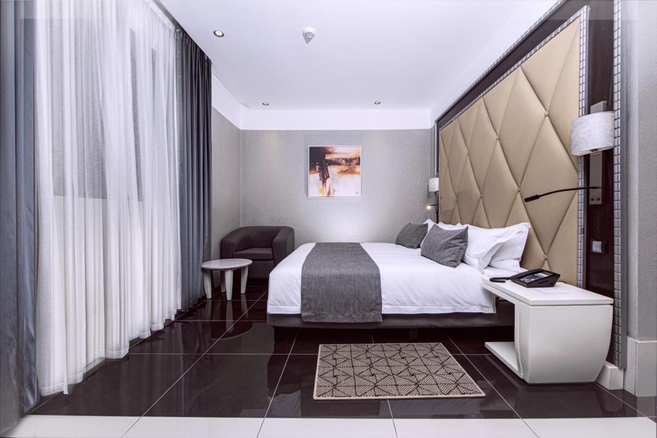 Krystal Palace Douala Eksteriør bilde