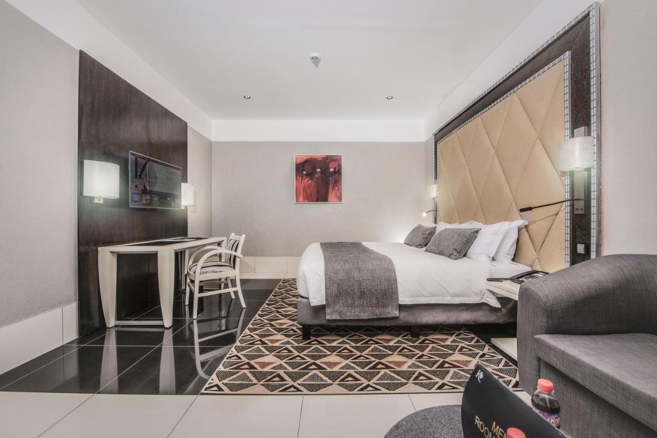 Krystal Palace Douala Eksteriør bilde
