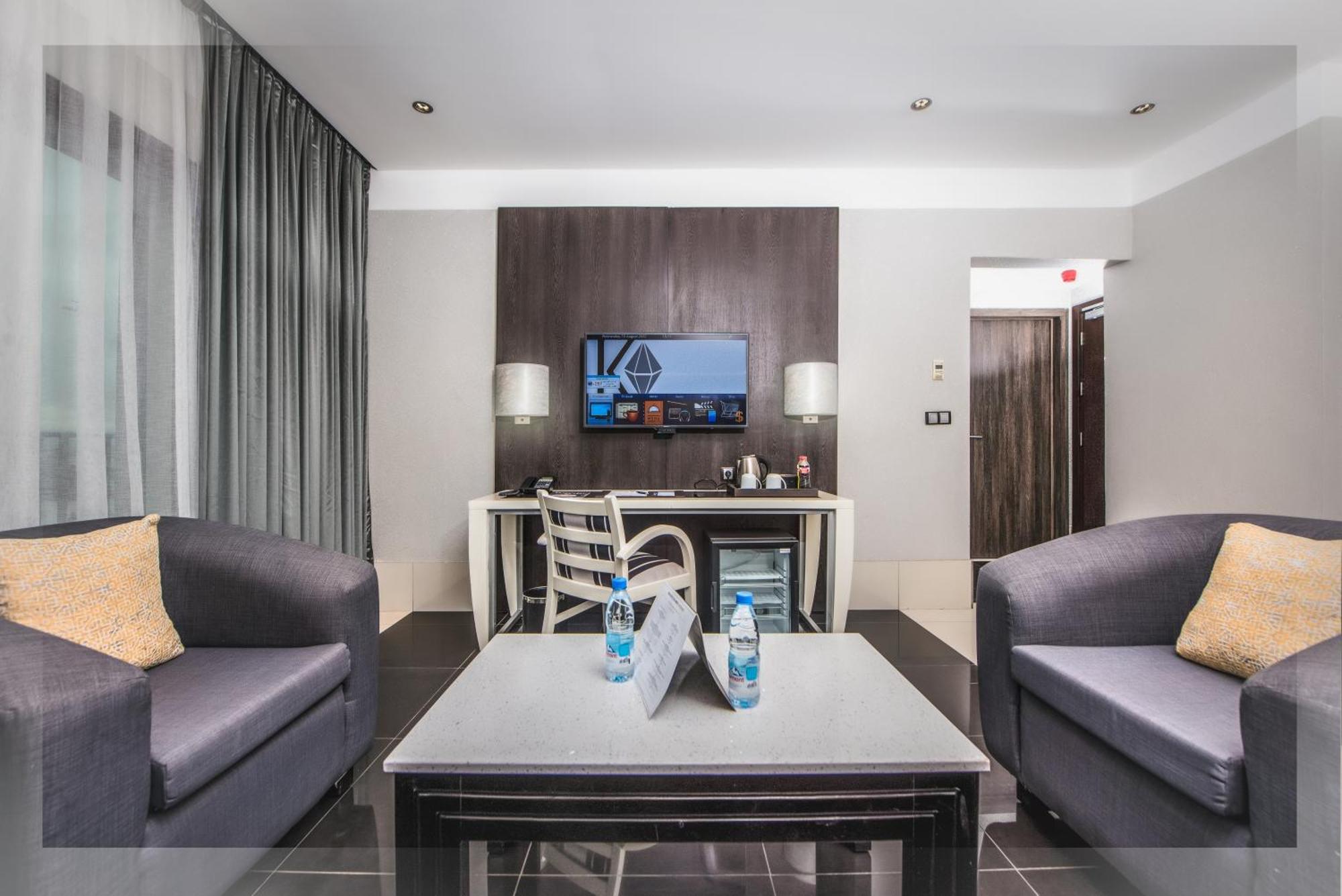 Krystal Palace Douala Eksteriør bilde